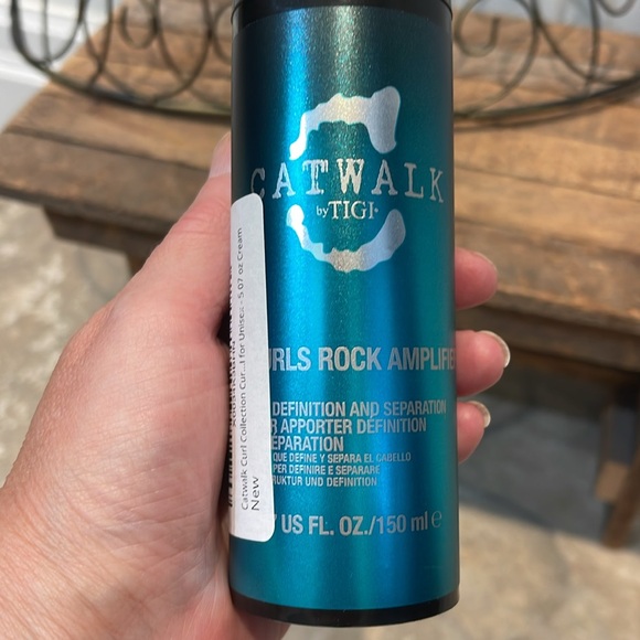 TIGI Catwalk Curls Rock Amplifier Cream - Picture 2 of 5